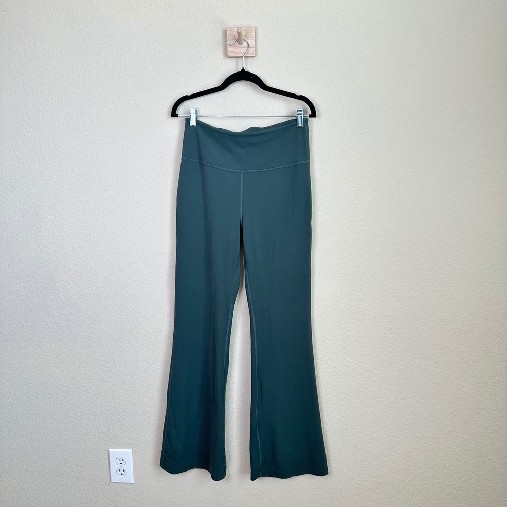 Lululemon Groove Super High Rise Flared Pant Nulu Smoked Spruce Green Size 10